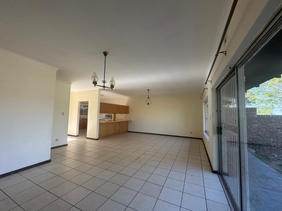 3 Bedroom Property for Sale in Geelhoutpark North West